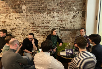 Sfeerfoto van een vorige meet & greet